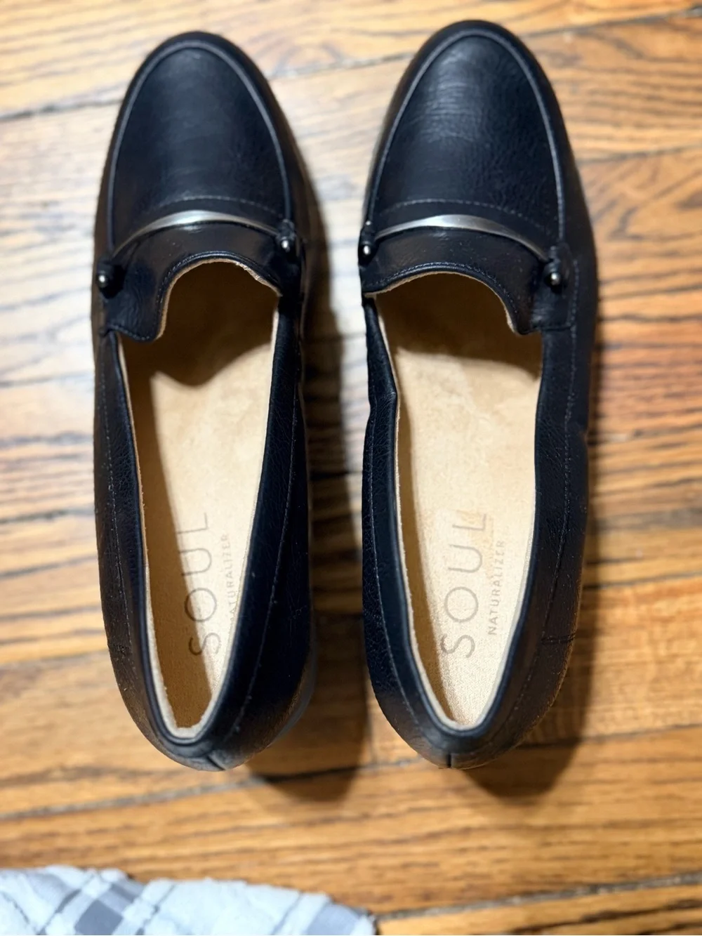 NWOB SOUL Naturalizer Achieve Black Wedge Loafers Women’s 10M Metal Bit Comfort